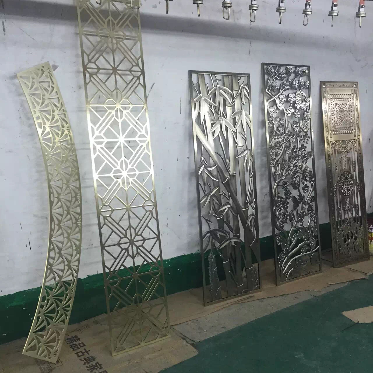 不锈钢黑钛花格