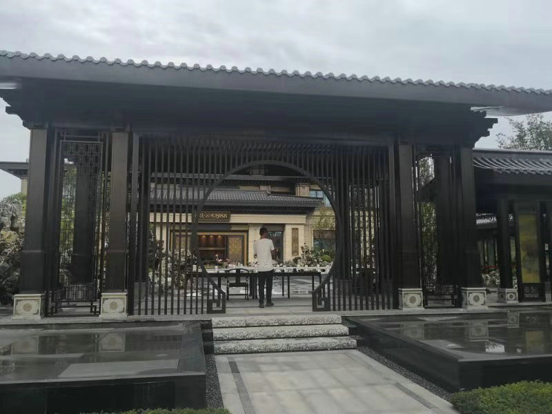鸿通地产南充公园1988 不锈钢工程.jpg