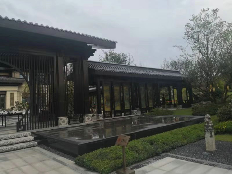 鸿通地产南充公园1988 不锈钢工程.jpg